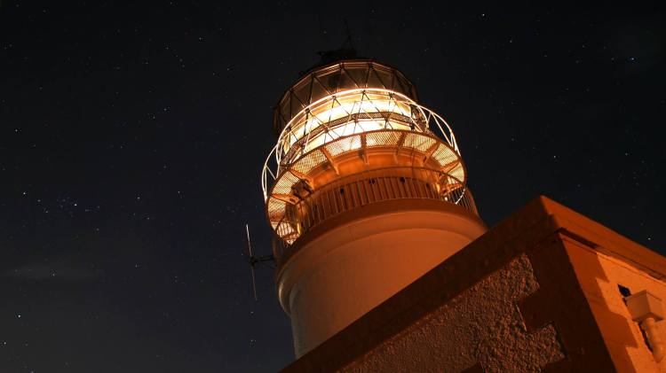 Neist Point Lighthouse (Photo by Hugo Donnithorne-Tait)