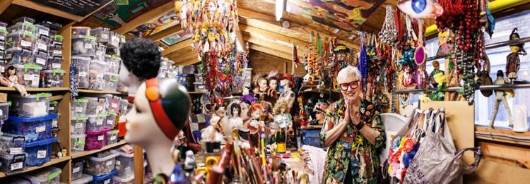 One of Anthony's photos in his artists series: Sue Kreitzman in her London studio. (Copyright: Anthony Lycett Photography, www.anthonylycett.com)